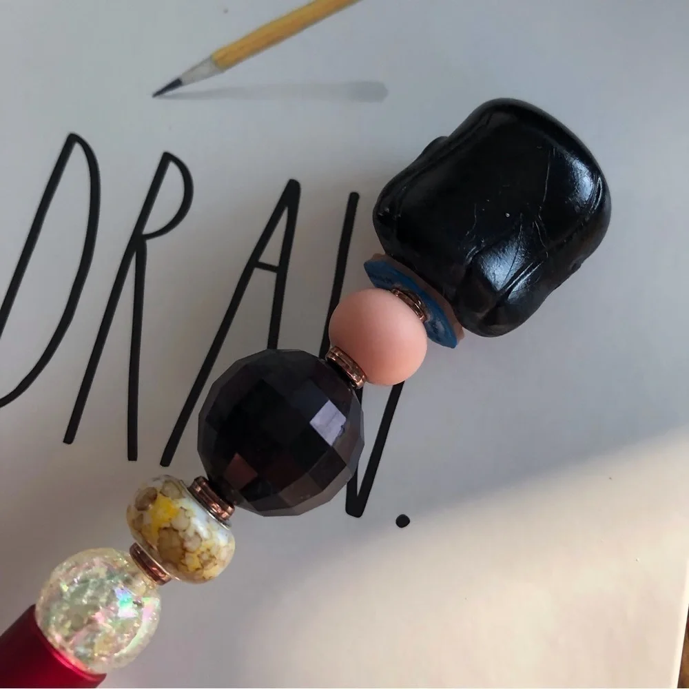 Disney Doorables: Lilo & Stitch: Lilo in dress handmade beaded pen